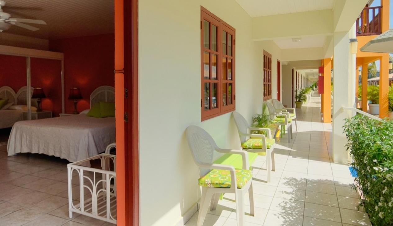 Aruba Quality Apartments & Suites Palm Beach Exterior photo